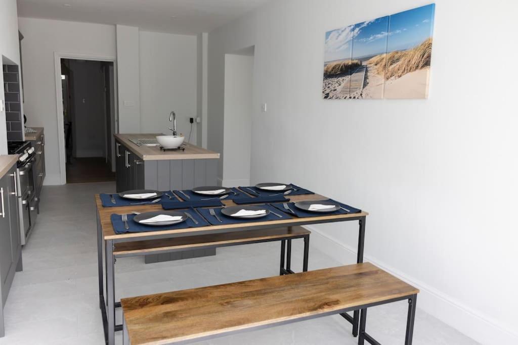 Spacious Holiday Home In Porthcawl Exterior foto