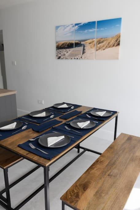 Spacious Holiday Home In Porthcawl Exterior foto