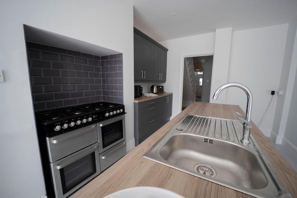 Spacious Holiday Home In Porthcawl Exterior foto